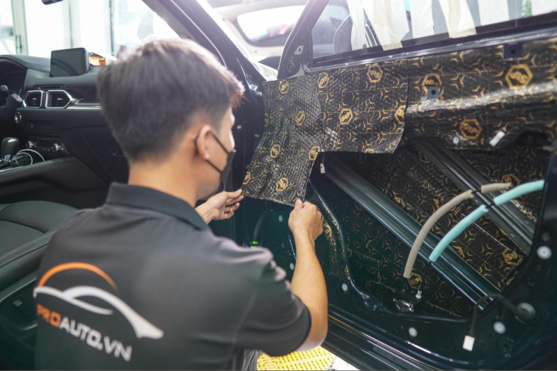 Giá cách âm StP mới nhất 2025 15 Thi công dán cách âm StP cho cửa ô tô
