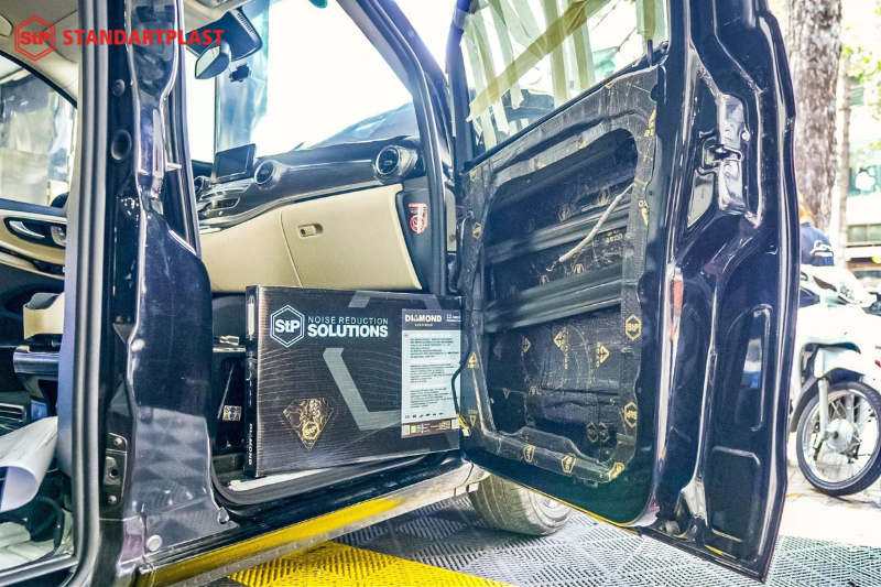 Cách âm StP xe ô tô tại An Giang - Tăng cường sự yên tĩnh 8 Dán cách âm vị trí cửa xe ô tô