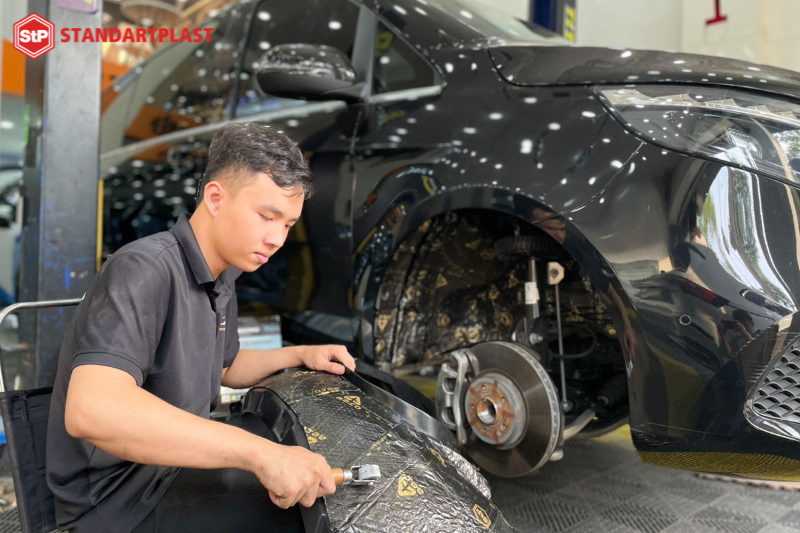 Cách âm StP xe ô tô tại Cần Thơ - Thương hiệu mới nhất 2025 9 Lưu ý khi dán cách âm StP xe ô tô tại Cần Thơ