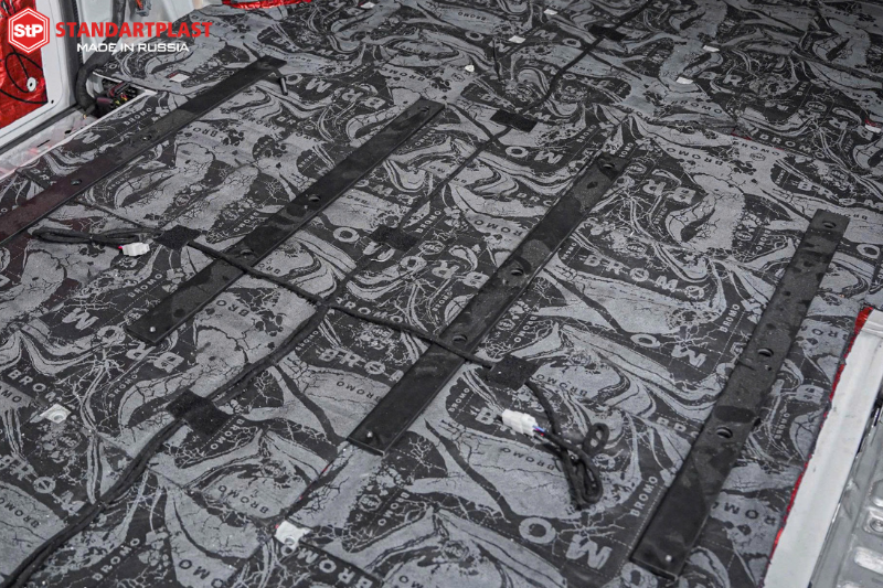 Bảng giá cách âm StP xe ô tô tại Quảng Ngãi mới nhất 2025 9 StP Bromo - Cách âm StP xe ô tô tại Quảng Ngãi